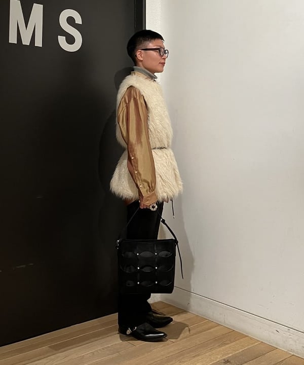 土田 達也さんの「BEAMS WOMEN｜Otro Accesorio / フラワー リング」を使ったコーディネート