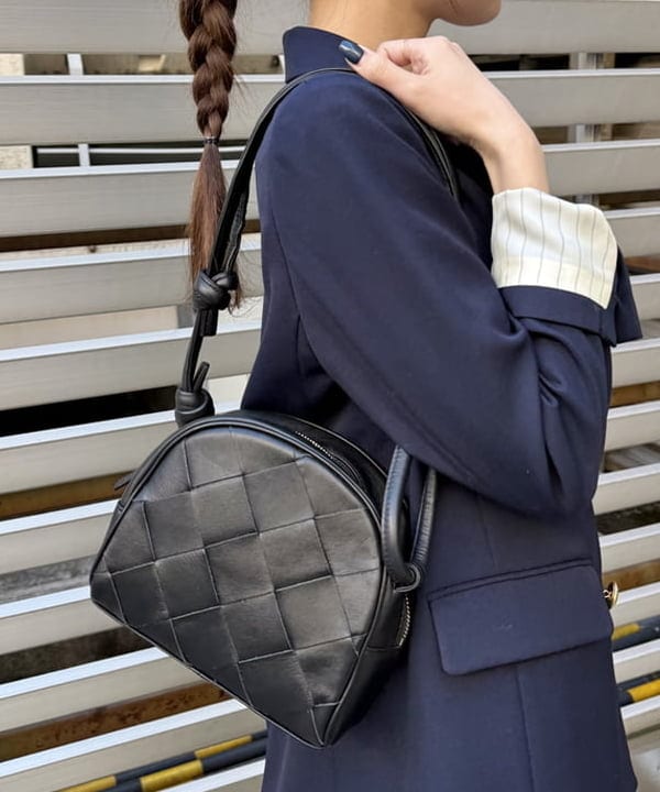 YUIさんの「BEAMS WOMEN｜ドライギャバジン ６ボタン ダブルジャケット」を使ったコーディネート