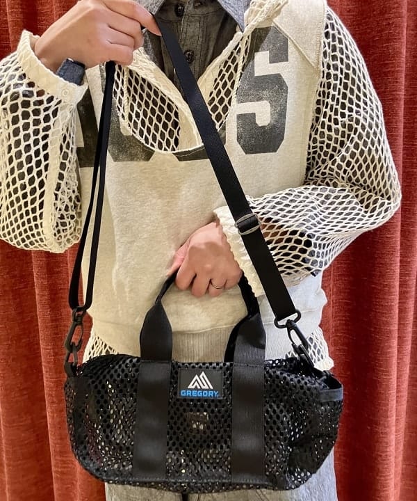 すぎやま えみさんの「ビッグ メッシュ フーディー」を使ったコーディネート