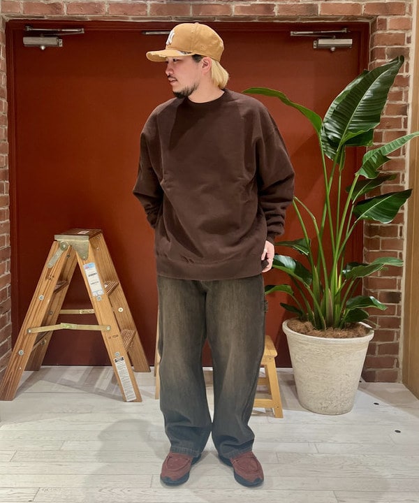 新里 京介さんの「BEAMS WOMEN｜【別注】NULL TOKYO / Denim Painter Pants」を使ったコーディネート