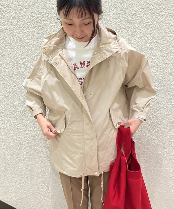 内山 瑛美さんの「WOOLRICH / SUMMER ANORAK ブルゾン」を使ったコーディネート