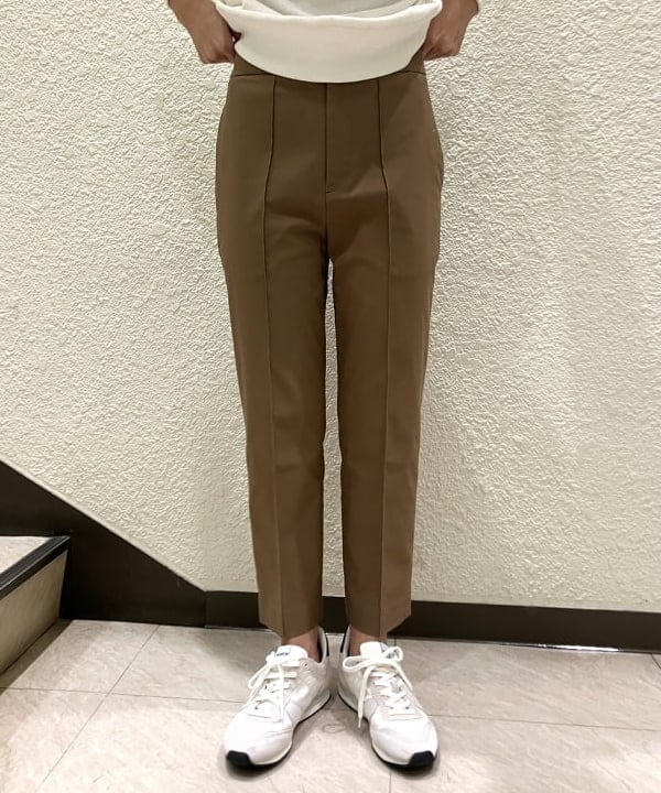 内山 瑛美さんの「WOOLRICH / SUMMER ANORAK ブルゾン」を使ったコーディネート