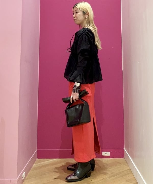 椎葉 未琴さんの「BEAMS WOMEN｜シアー シャーリング リボン ブラウス」を使ったコーディネート