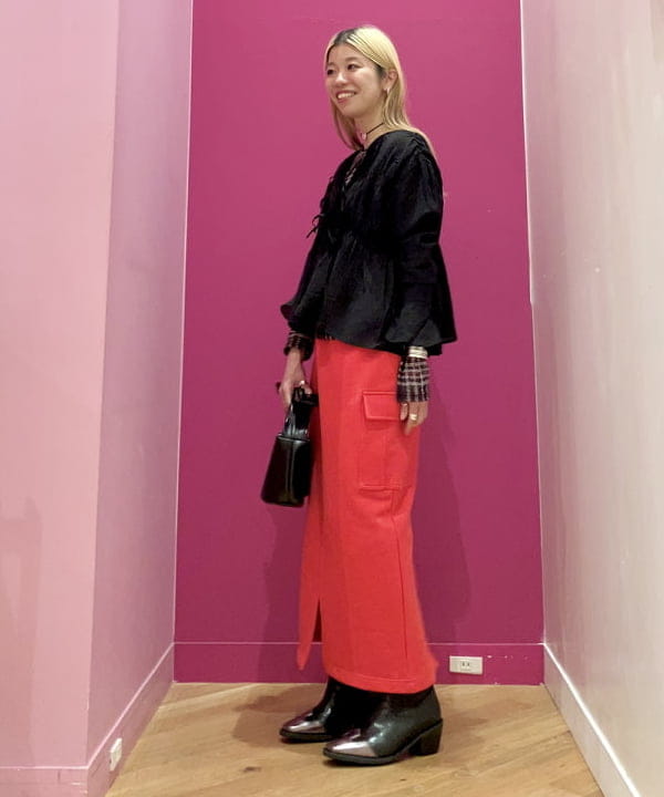 椎葉 未琴さんの「BEAMS WOMEN｜シアー シャーリング リボン ブラウス」を使ったコーディネート