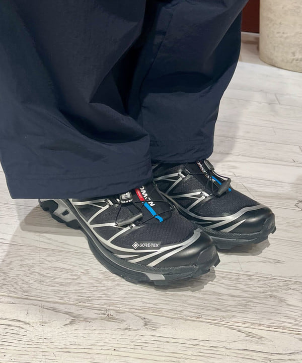 新里 京介さんの「BEAMS WOMEN｜SALOMON / XT-6 GORE-TEX BLACK/FTW SILVER」を使ったコーディネート