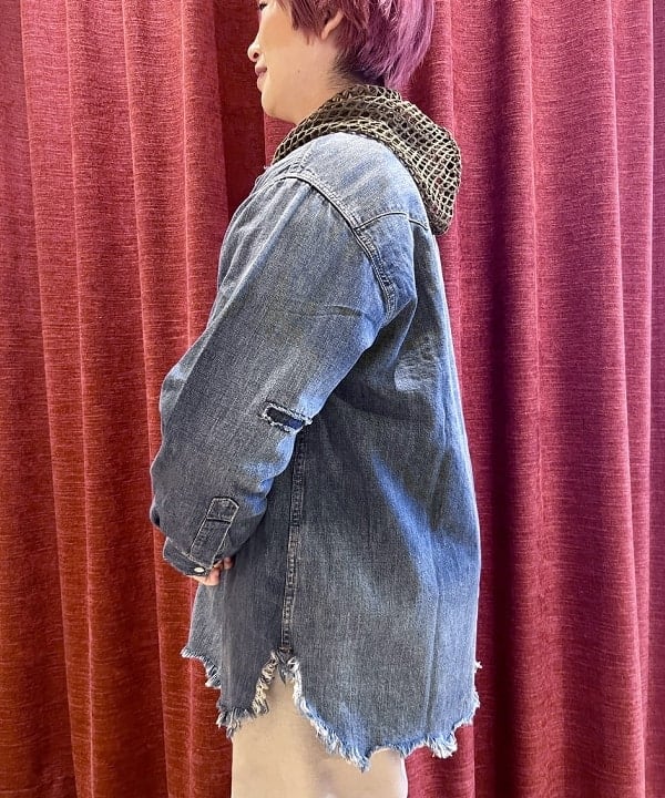 木村 梨香さんの「BEAMS WOMEN｜【別注】Lee / ダメージ & リペア ウエスタン シャツ」を使ったコーディネート