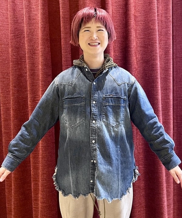 木村 梨香さんの「BEAMS WOMEN｜【別注】Lee / ダメージ & リペア ウエスタン シャツ」を使ったコーディネート