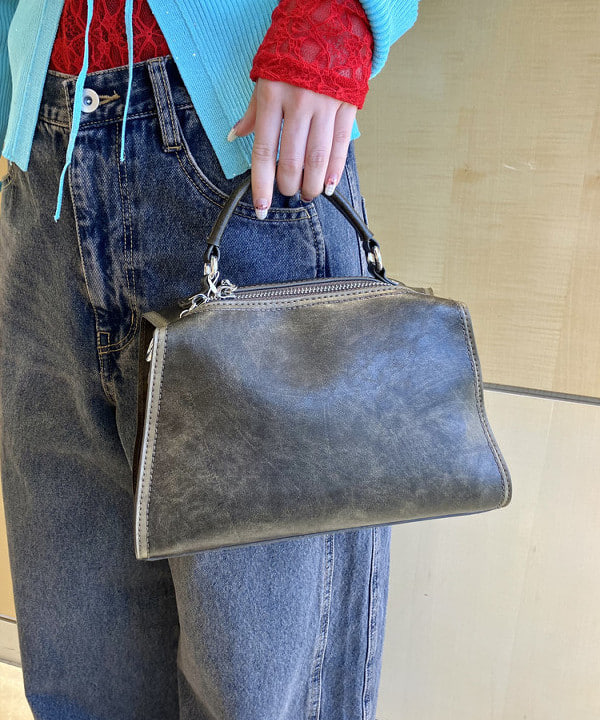 Hazukiさんの「BEAMS WOMEN｜ストレッチレース クルーネック Tシャツ」を使ったコーディネート