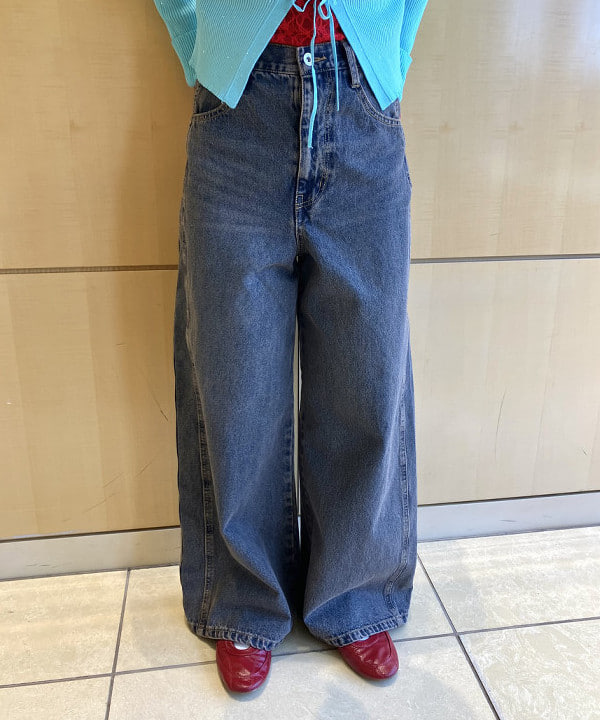 Hazukiさんの「BEAMS WOMEN｜ストレッチレース クルーネック Tシャツ」を使ったコーディネート