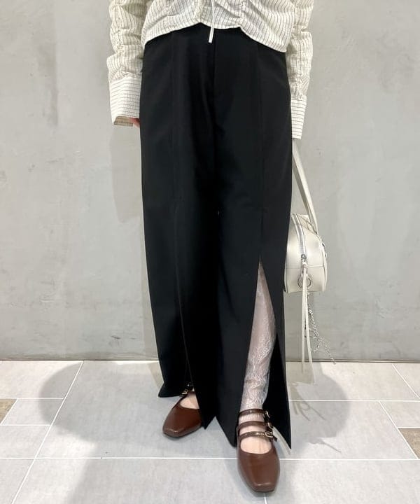 カタヤマ アヤさんの「BEAMS WOMEN｜ベーシック ロングスリーブ Tシャツ」を使ったコーディネート