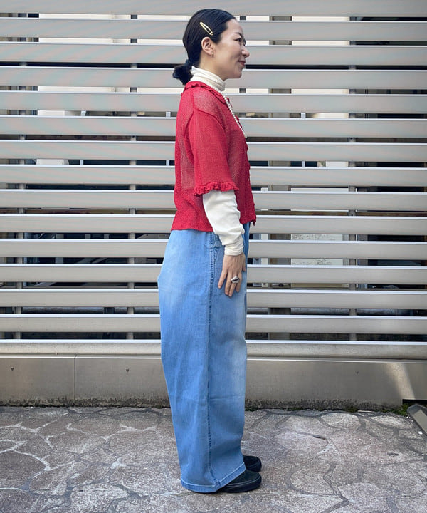 コウリキ　マミさんの「BEAMS WOMEN｜【別注】GRAMICCI / ワイド デニム 25SS」を使ったコーディネート