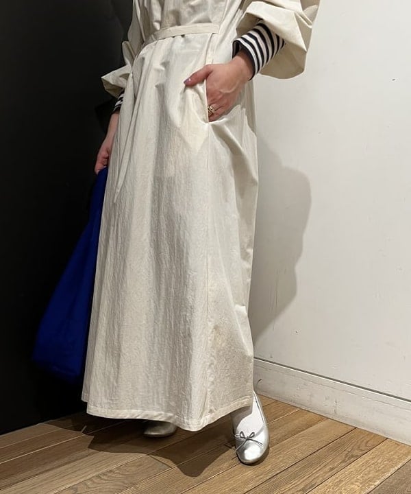 Ito_ririkaさんの「BEAMS WOMEN｜AK+1 / ネックギャザー ワンピース」を使ったコーディネート