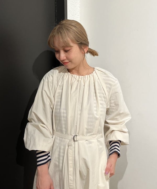 Ito_ririkaさんの「BEAMS WOMEN｜AK+1 / ネックギャザー ワンピース」を使ったコーディネート