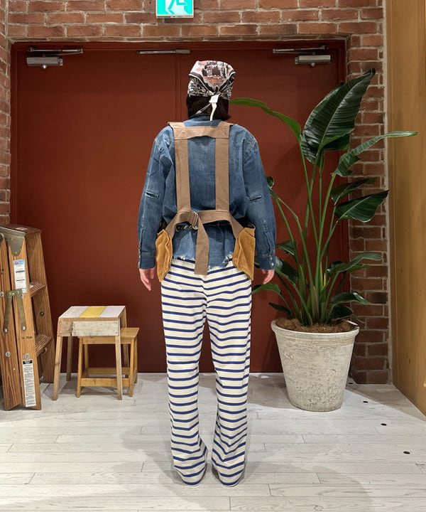 リズさんの「BEAMS WOMEN｜maturely / ゴート スエード ノーバッグ ベスト」を使ったコーディネート