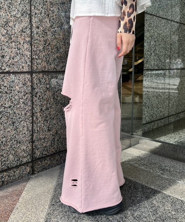 あさひさんの「BEAMS WOMEN｜ダメージ スウェット パンツ」を使ったコーディネート