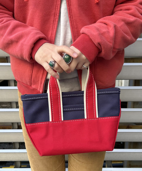まつむさんの「BEAMS WOMEN｜【別注】Healthknit × maturely / トンプキンス フルジップ パーカー」を使ったコーディネート