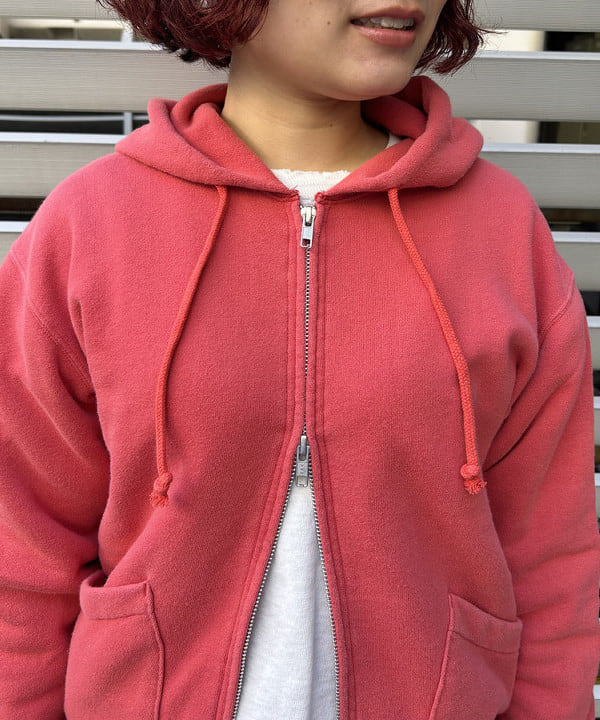 まつむさんの「BEAMS WOMEN｜【別注】Healthknit × maturely / トンプキンス フルジップ パーカー」を使ったコーディネート