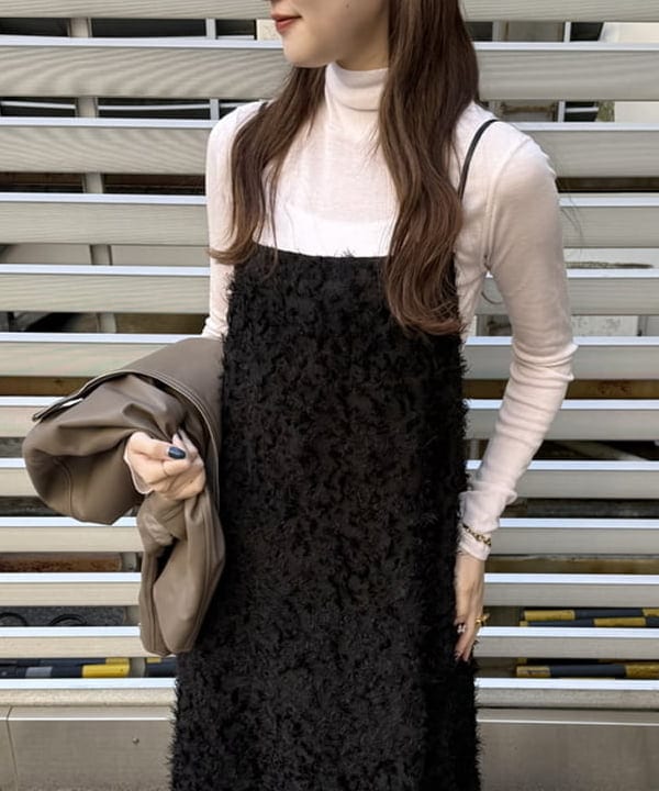 YUIさんの「BEAMS WOMEN｜フライス タートルネックプルオーバー」を使ったコーディネート