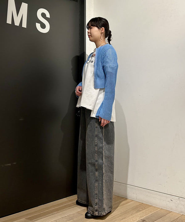 早川 萌子さんの「BEAMS WOMEN｜メッシュフロントホック カーディガン」を使ったコーディネート