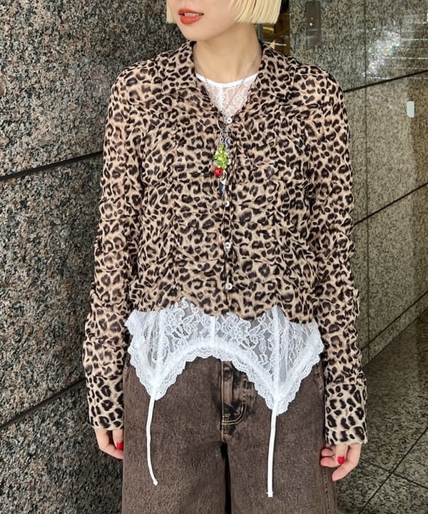 あさひさんの「BEAMS WOMEN｜レース キリカエ ベルスリーブ ブラウス」を使ったコーディネート