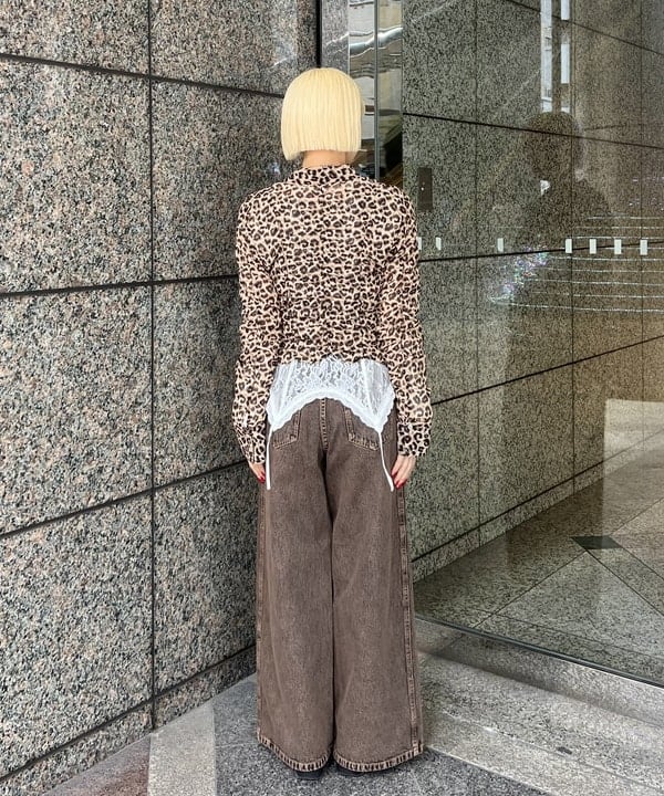 あさひさんの「BEAMS WOMEN｜レース キリカエ ベルスリーブ ブラウス」を使ったコーディネート