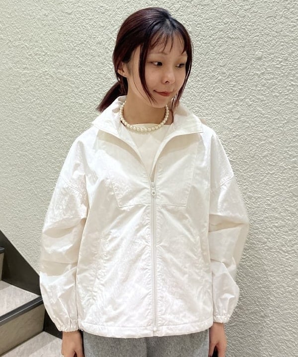 内山 瑛美さんの「【別注】Healthknit × maturely / トンプキンス スウェット パンツ」を使ったコーディネート