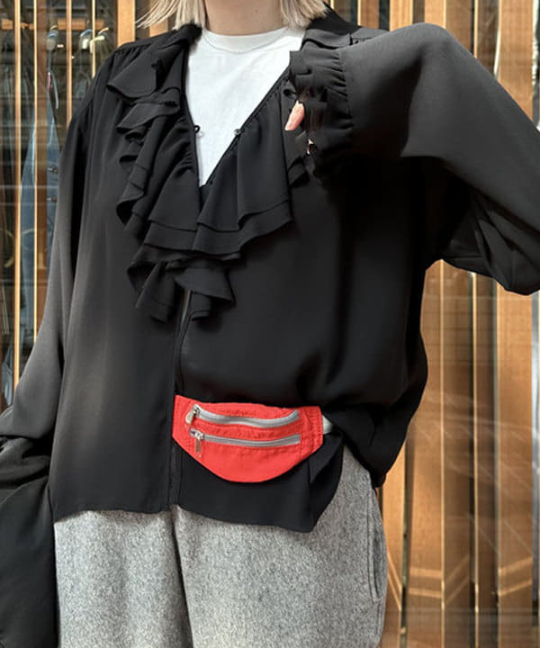なるみさんの「maturely / アムンゼン ラッフル ブラウス」を使ったコーディネート