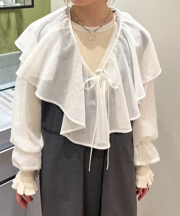 ナカノ アイさんの「BEAMS WOMEN｜テーラードカラー サロペット」を使ったコーディネート