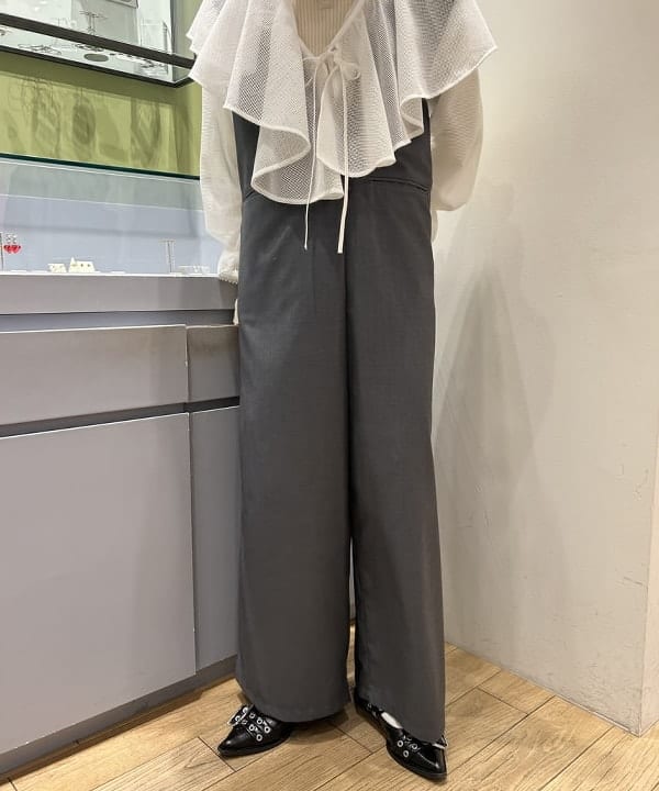 ナカノ アイさんの「BEAMS WOMEN｜テーラードカラー サロペット」を使ったコーディネート