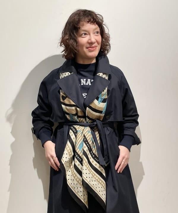 IZUMI MAYUMIさんの「BEAMS WOMEN｜ライト ツイル トレンチコート」を使ったコーディネート