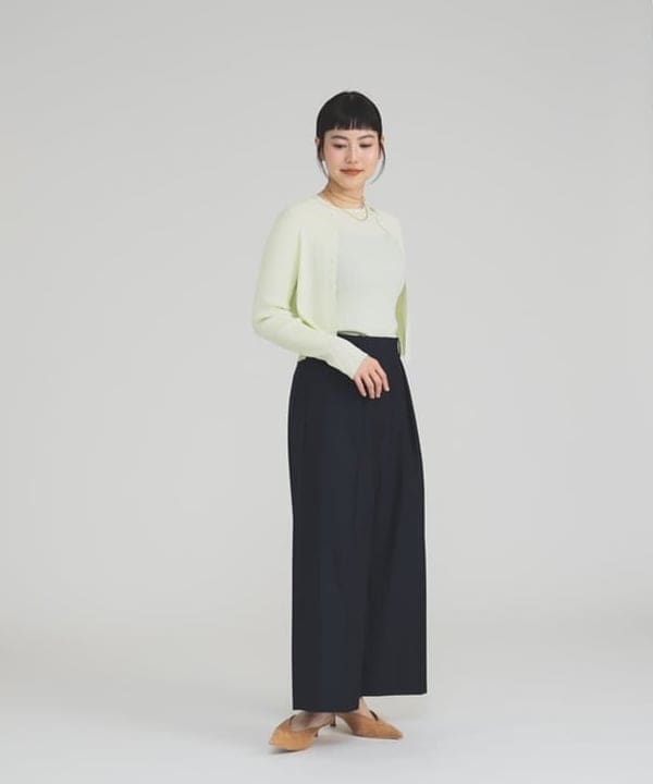 Ichika Hondaさんの「BEAMS WOMEN｜18G リブ クルーネック カーディガン」を使ったコーディネート