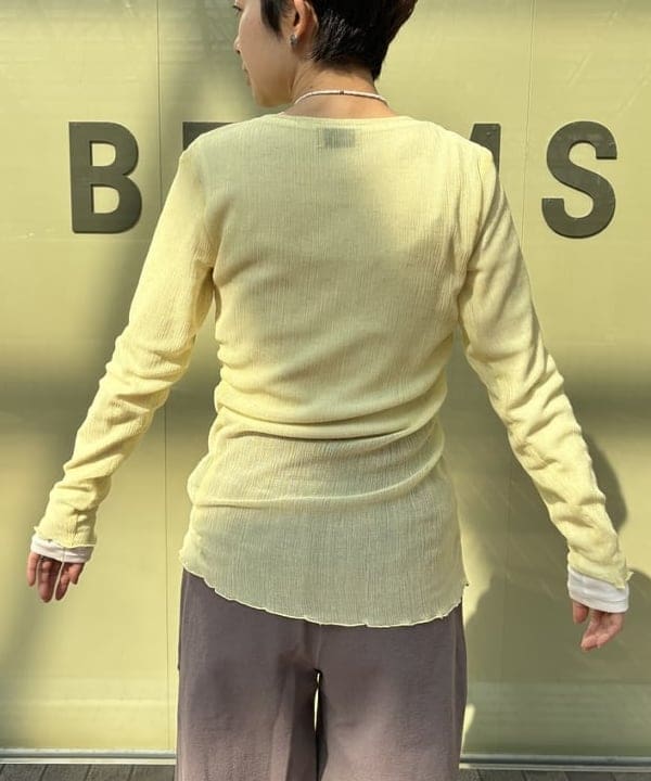 矢野(青木)優香さんの「BEAMS WOMEN｜maturely / シアー シャーリング カーディガン」を使ったコーディネート