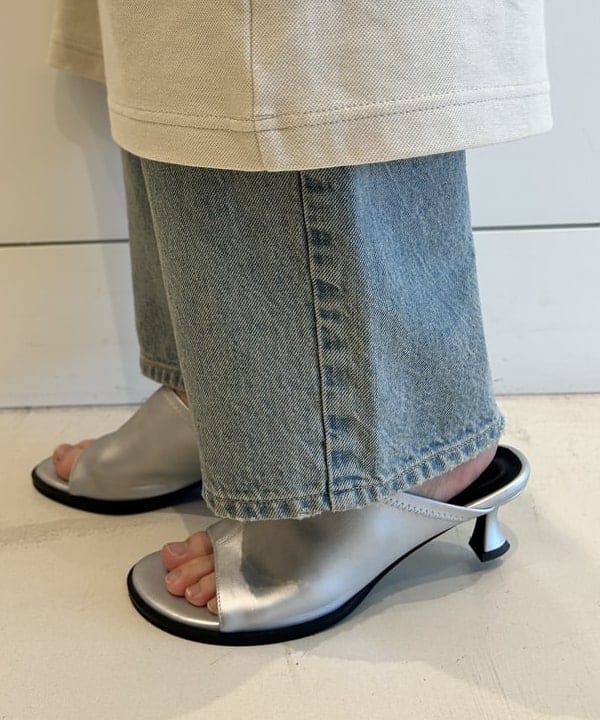 ナカノ アイさんの「BEAMS WOMEN｜シアー シャーリング フレンチスリーブ」を使ったコーディネート