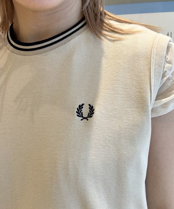 ナカノ アイさんの「BEAMS WOMEN｜シアー シャーリング フレンチスリーブ」を使ったコーディネート