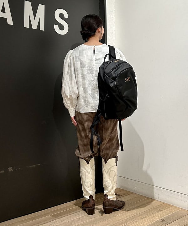 早川 萌子さんの「BEAMS WOMEN｜チェック 1タック パンツ」を使ったコーディネート
