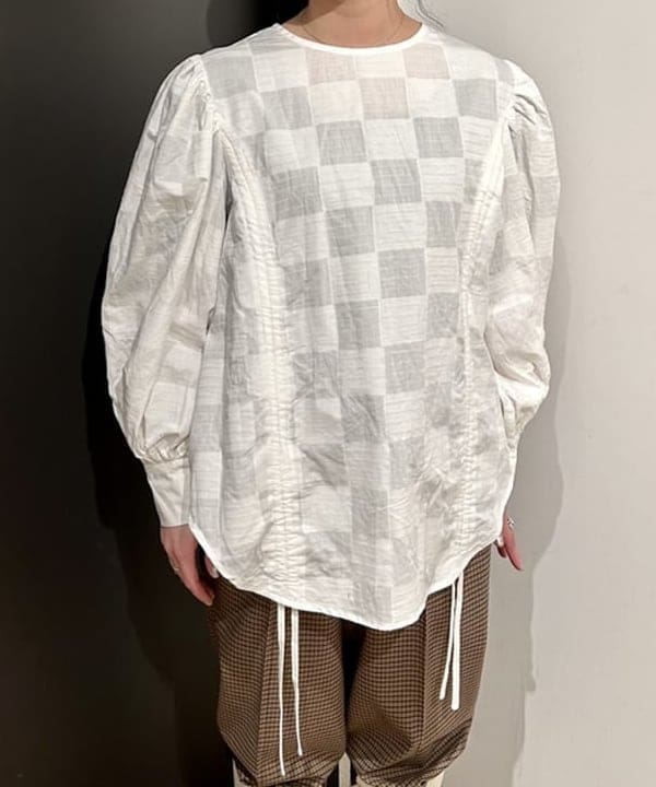 早川 萌子さんの「BEAMS WOMEN｜チェック 1タック パンツ」を使ったコーディネート