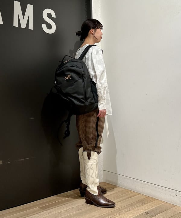 早川 萌子さんの「BEAMS WOMEN｜チェック 1タック パンツ」を使ったコーディネート