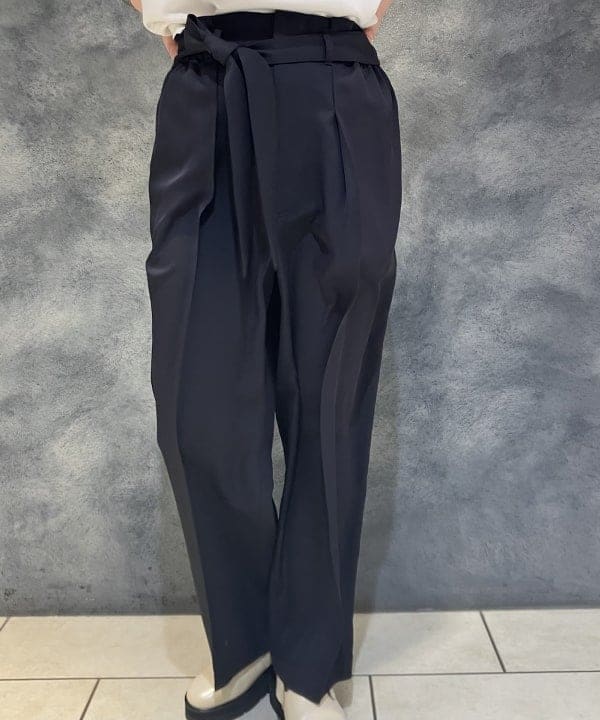 OSUMIさんの「BEAMS WOMEN｜LA TESORINA / SECCHIERO バケツバッグ」を使ったコーディネート