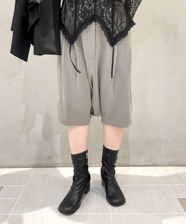 カタヤマ アヤさんの「BEAMS WOMEN｜PHILIPPE AUDIBERT / Mason イヤリング シルバー」を使ったコーディネート