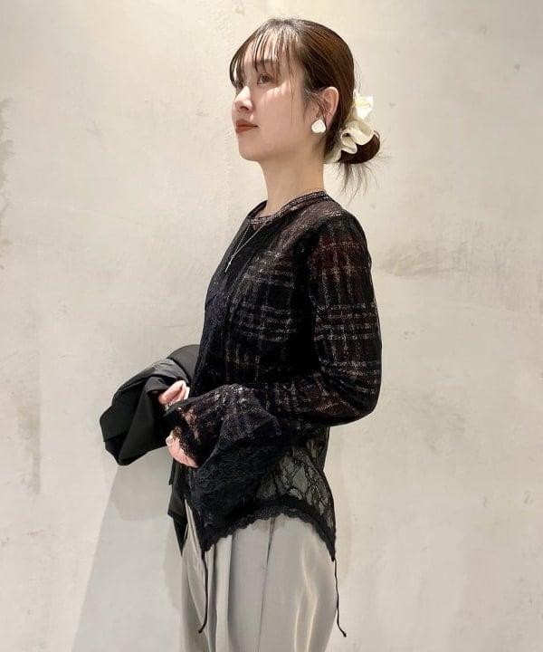 カタヤマ アヤさんの「BEAMS WOMEN｜PHILIPPE AUDIBERT / Mason イヤリング シルバー」を使ったコーディネート