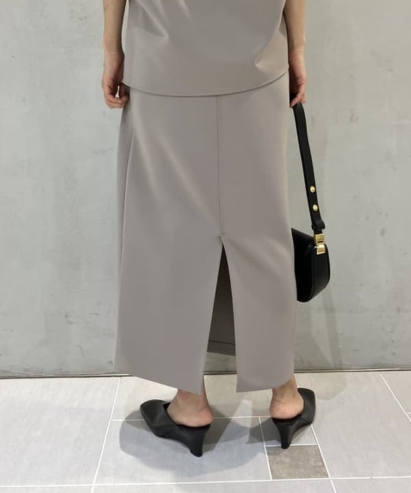 五十峯 さよさんの「BEAMS WOMEN｜ダンボール ロングスリーブ プルオーバー」を使ったコーディネート