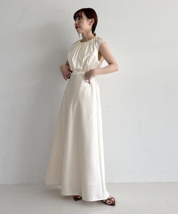makita mikaさんの「BEAMS WOMEN｜グロス イージースカート .M」を使ったコーディネート