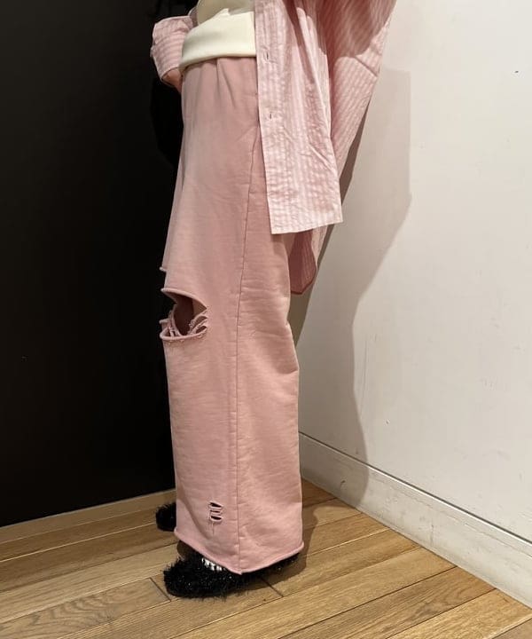 Ito_ririkaさんの「BEAMS WOMEN｜ドビー ストライプ ビッグ ボタンダウン シャツ」を使ったコーディネート