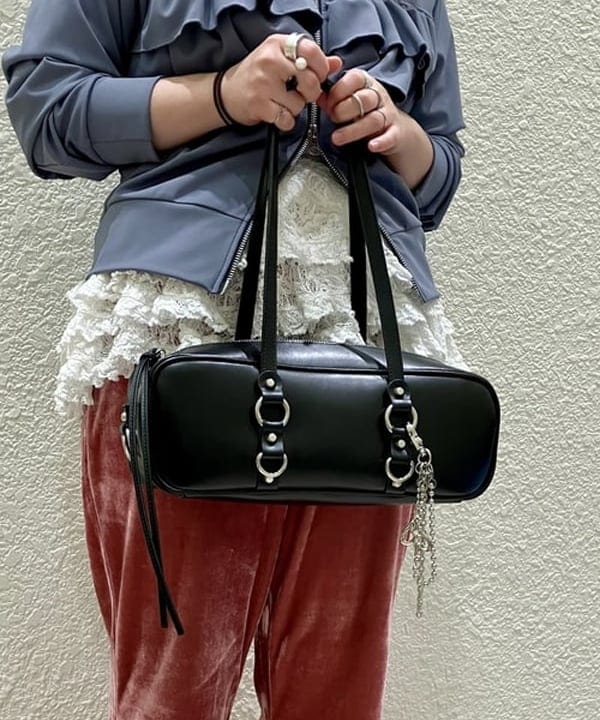 吉田　真実さんの「フリル ハイネック ジップ ジャケット」を使ったコーディネート
