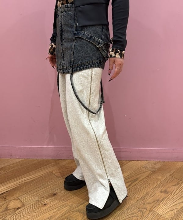 ケミオさんの「BEAMS WOMEN｜【別注】Champion / リバースウィーブ(R) ロング パンツ」を使ったコーディネート