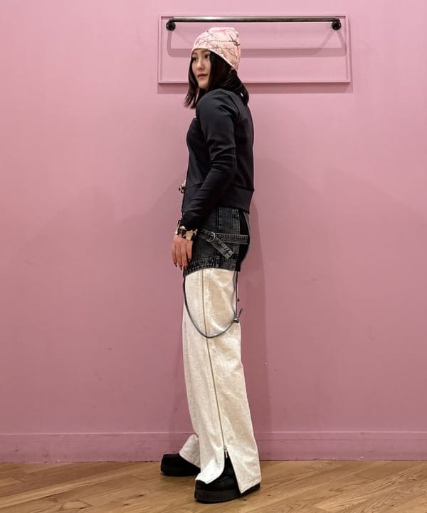 ケミオさんの「BEAMS WOMEN｜【別注】Champion / リバースウィーブ(R) ロング パンツ」を使ったコーディネート