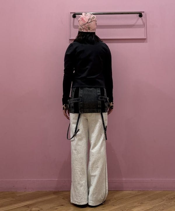 ケミオさんの「BEAMS WOMEN｜【別注】Champion / リバースウィーブ(R) ロング パンツ」を使ったコーディネート