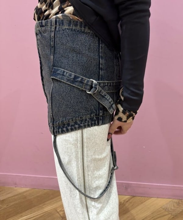 ケミオさんの「BEAMS WOMEN｜【別注】Champion / リバースウィーブ(R) ロング パンツ」を使ったコーディネート