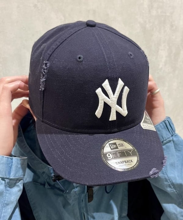 トラ吉さんの「BEAMS WOMEN｜【別注】NEW ERA / 9FIFTY Damage Duck」を使ったコーディネート