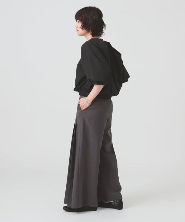 saori KATOさんの「BEAMS WOMEN｜RBS / ハーフスリーブ バルーン ブラウス」を使ったコーディネート
